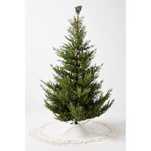 Anthropologie Snowdrift Tufted Tassel Christmas Tree Skirt MSRP $148